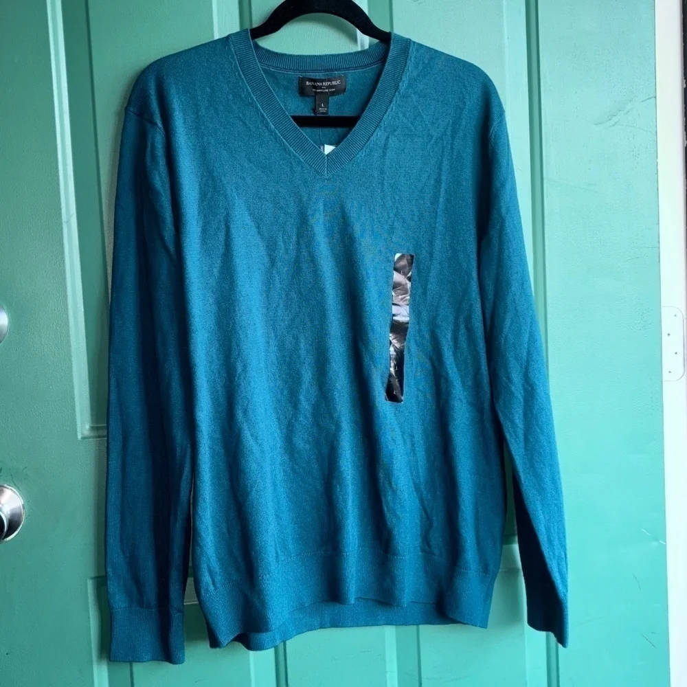 NWT Banana Republic size large premium luxe yarn sweater